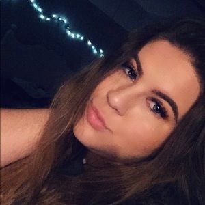 Meet your Posher, Anna marie